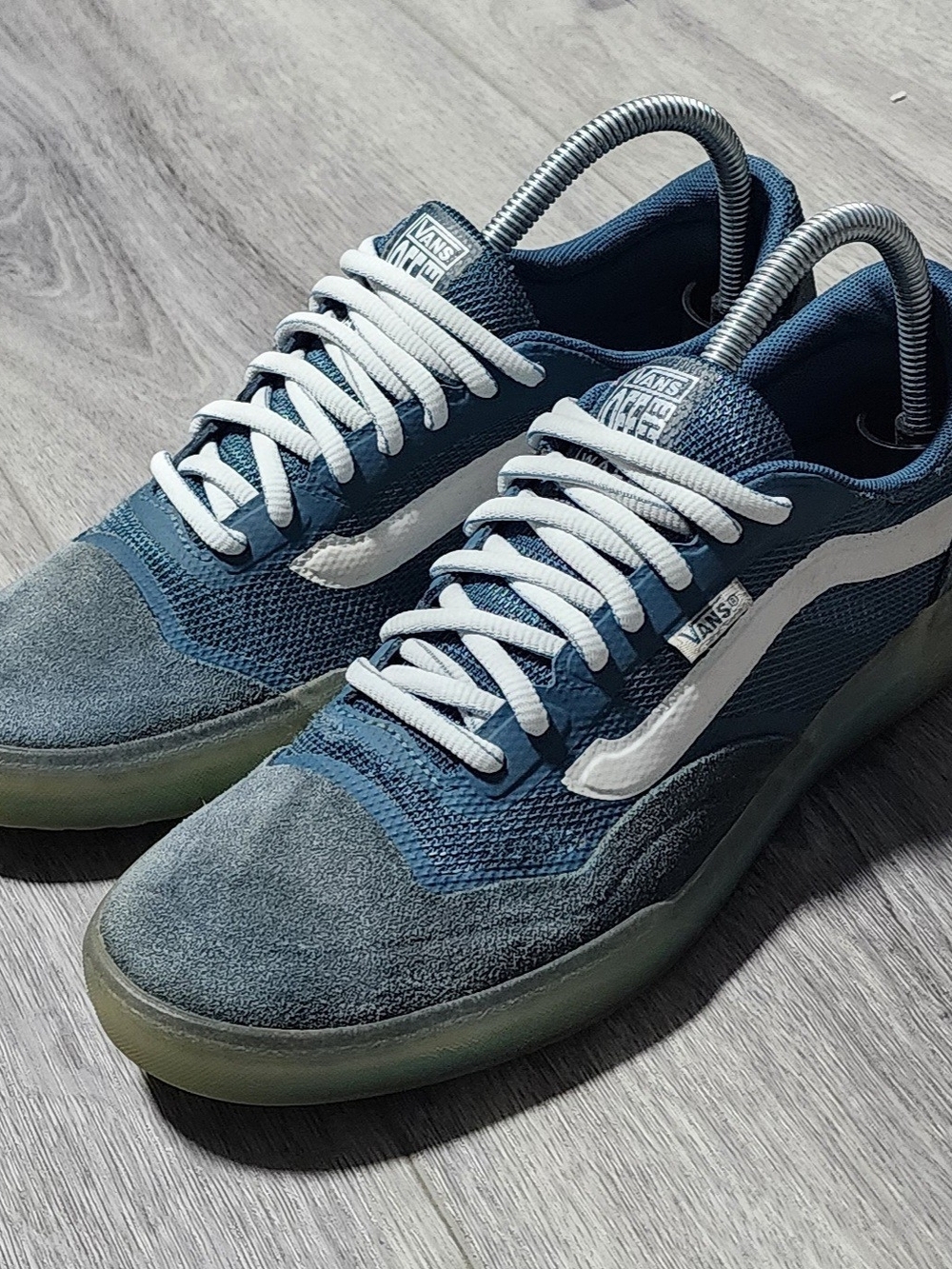 Vans Ave. Anthony Van Engelen Teal Suede Skate Shoes Mens Size 7 Womens Size 8